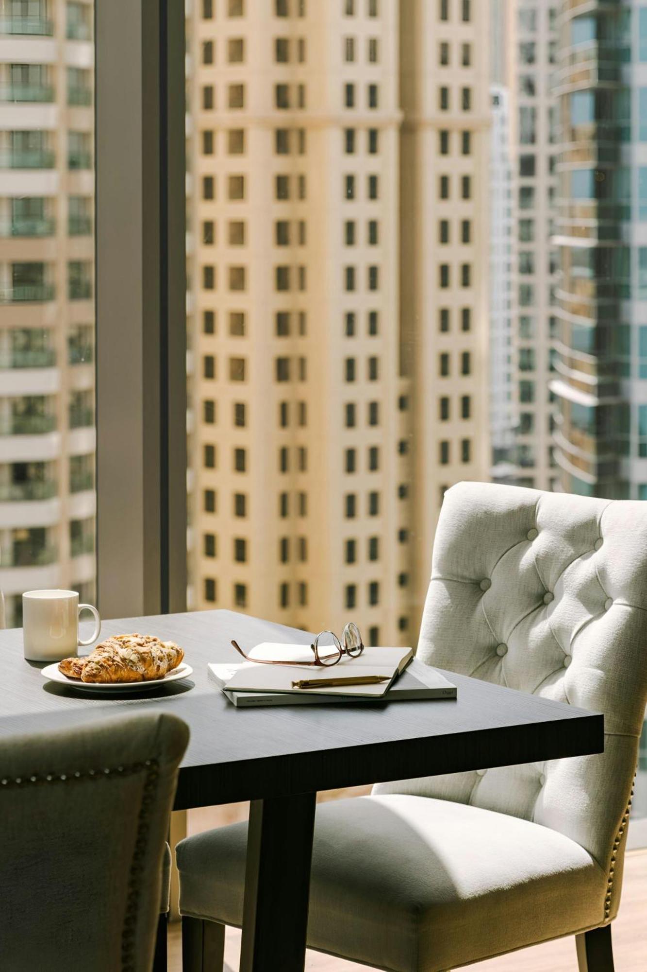 Sonder By Marriott Bonvoy Jbr The Walk Apartments Дубай Екстериор снимка